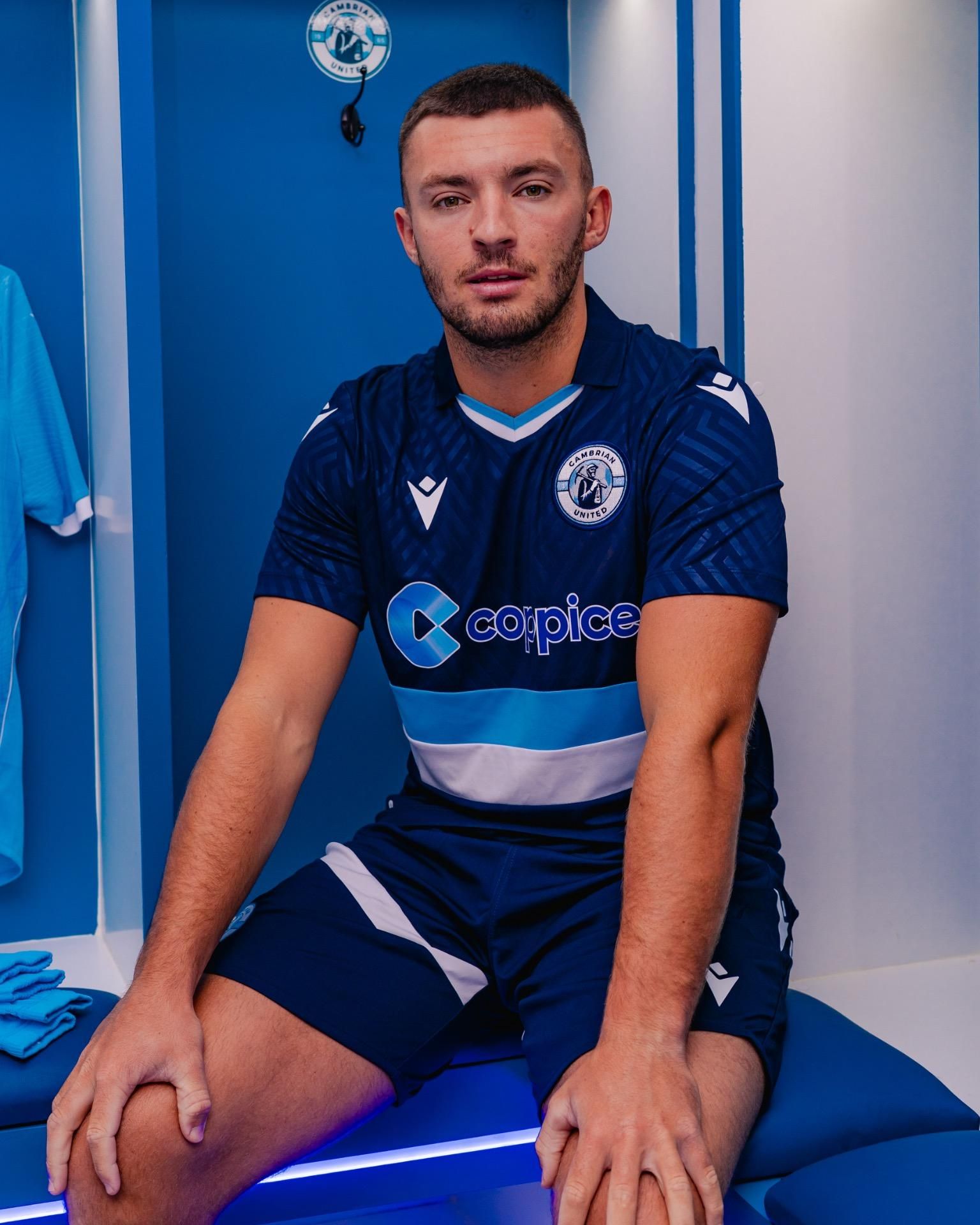 Major Signing: Liam Eason Joins Cambrian United